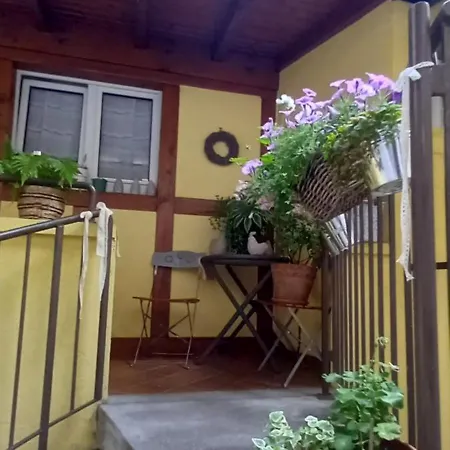 S'gleina Gleck, In The Heart Of A Wine City, 1 Piece Et 1 Salle De Bain *